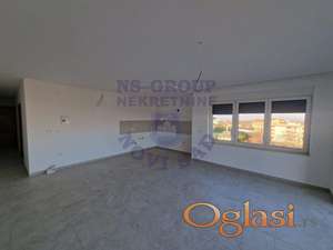 Prodaje se stan u Sremskoj Kamenici 92m2